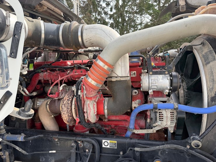 2016-kenworth-w900l-image-58