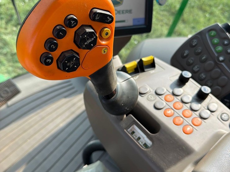2013-john-deere-s660-image-82