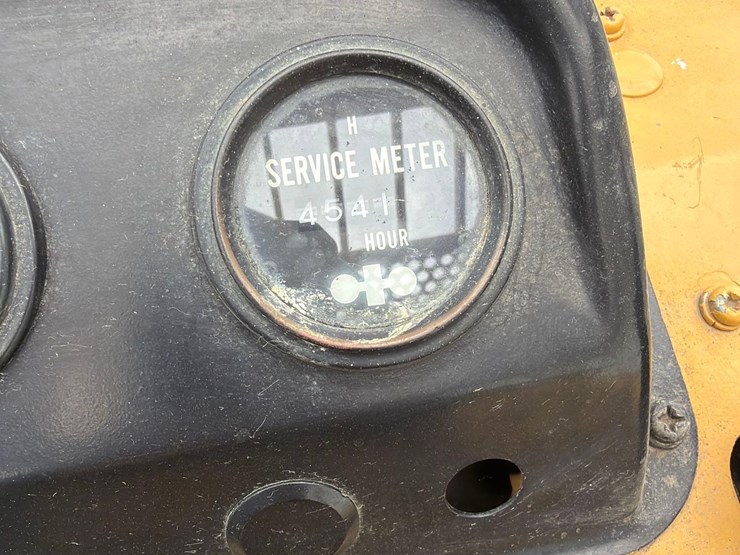 komatsu-fg25-propane-forklift-image-14