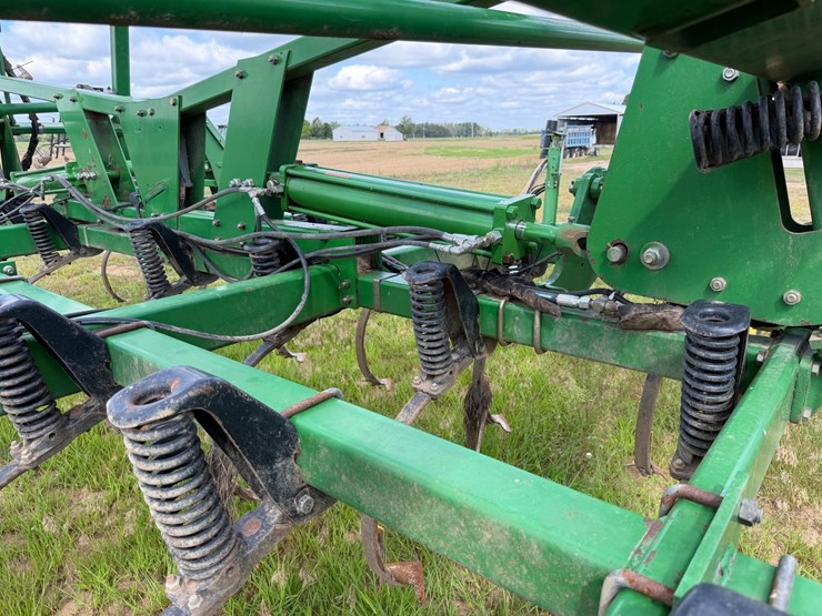 john-deere-2200-image-25