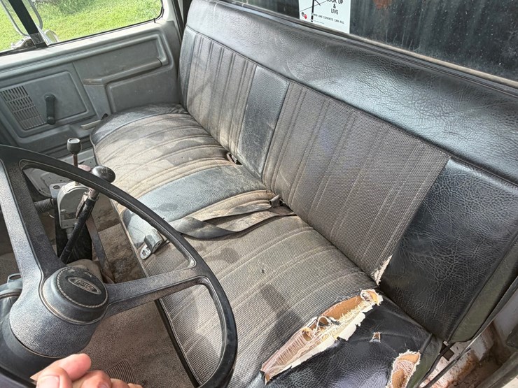 1998-ford-f700-image-33