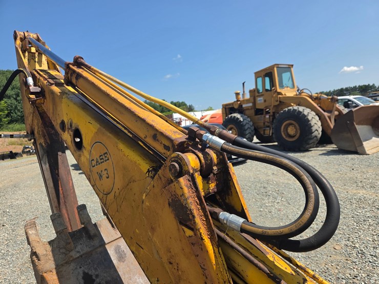 #61410-•-case-w-3-loader-backhoe-image-39