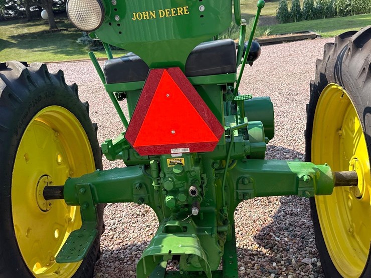 john-deere-70-image-6