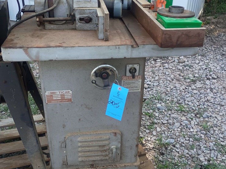 moulding-machine-image-1
