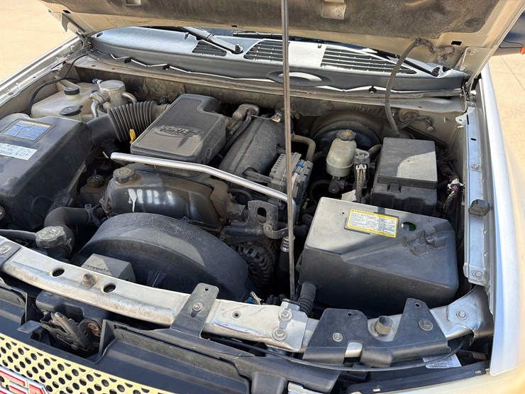 2005-gmc-1500-image-46