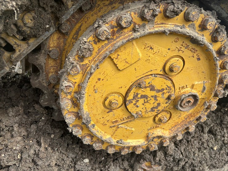 caterpillar-d4h-image-73