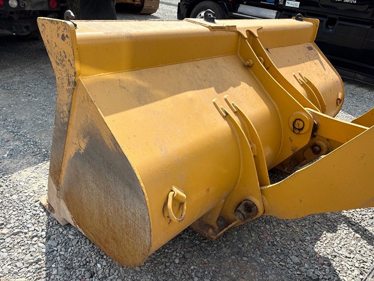 deere-444h-image-35