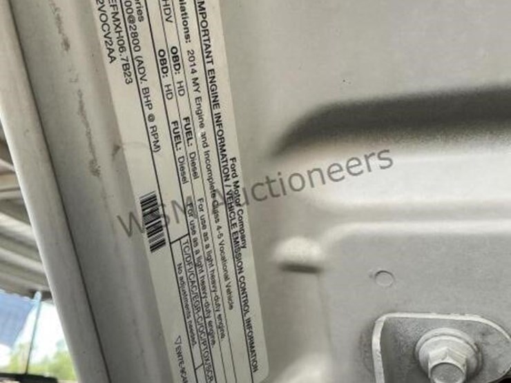 2014-ford-f550-image-17