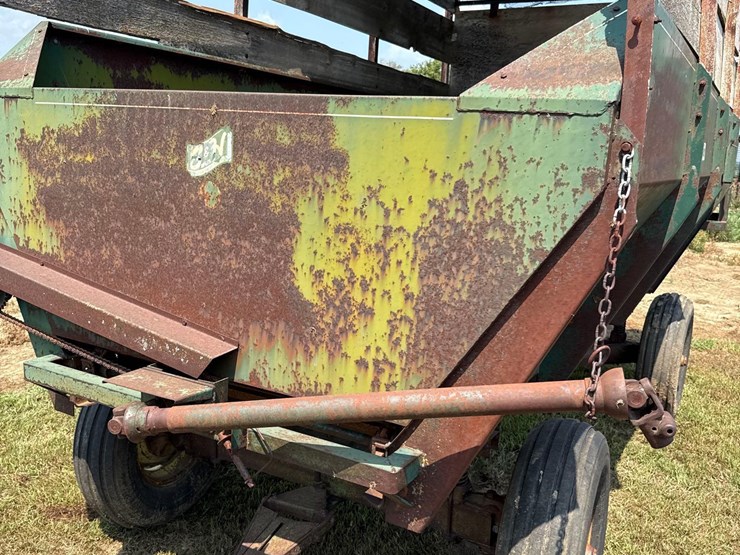 s&w-200-power-wagon-rear-unload-silage-wagon-image-19