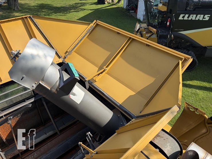 2013-caterpillar-c13-image-39