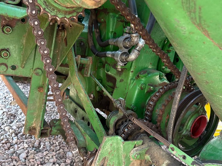 john-deere-630-image-69