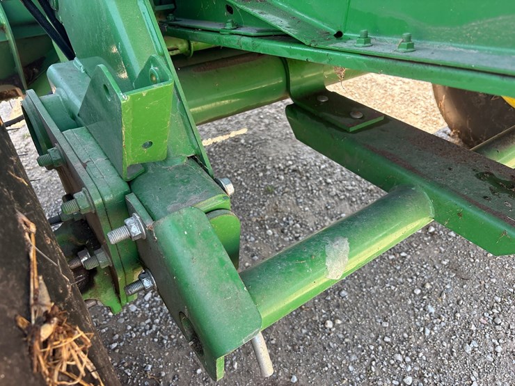 john-deere-450-image-31