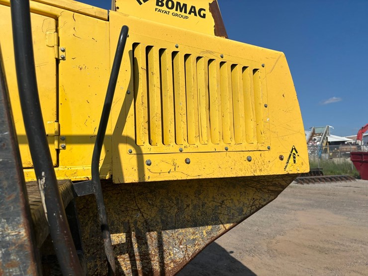 2015-bomag-bc572-1172-image-17