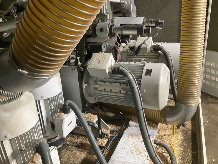 #185-•-2019-michael-weinig-ag-powermat-1500-automatic-planer-and-moulder-image-40
