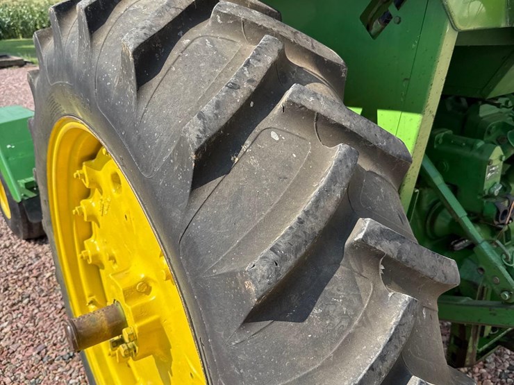 1974-john-deere-4030-image-14