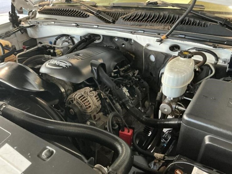 2006-chevrolet-silverado-2500hd-image-11