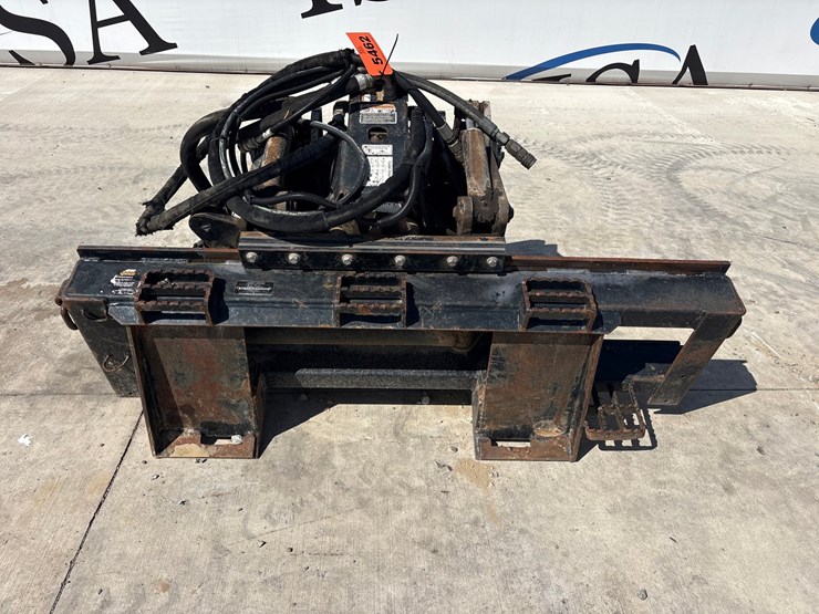 #5462-•-john-deere-cp24c-skid-steer-planer-attachment-image-2