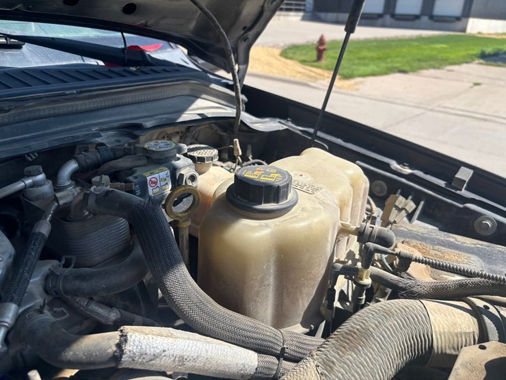 2009-ford-f350-image-30
