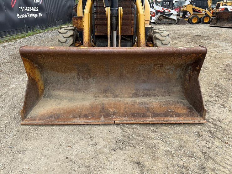 2013-caterpillar-416f-image-9
