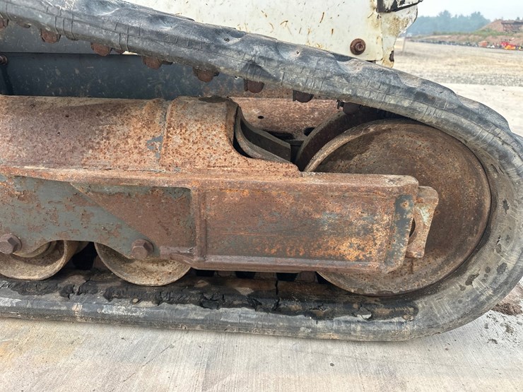 2018-bobcat-t630-image-46