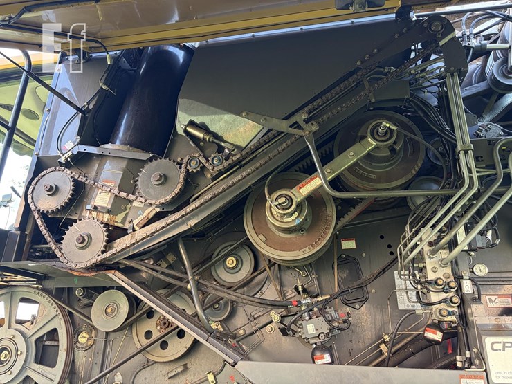2013-caterpillar-c13-image-29