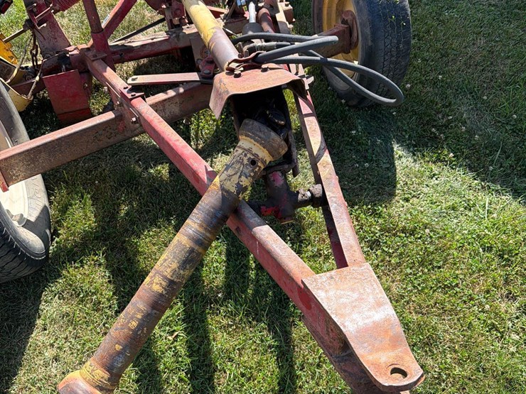 new-holland-455-image-4