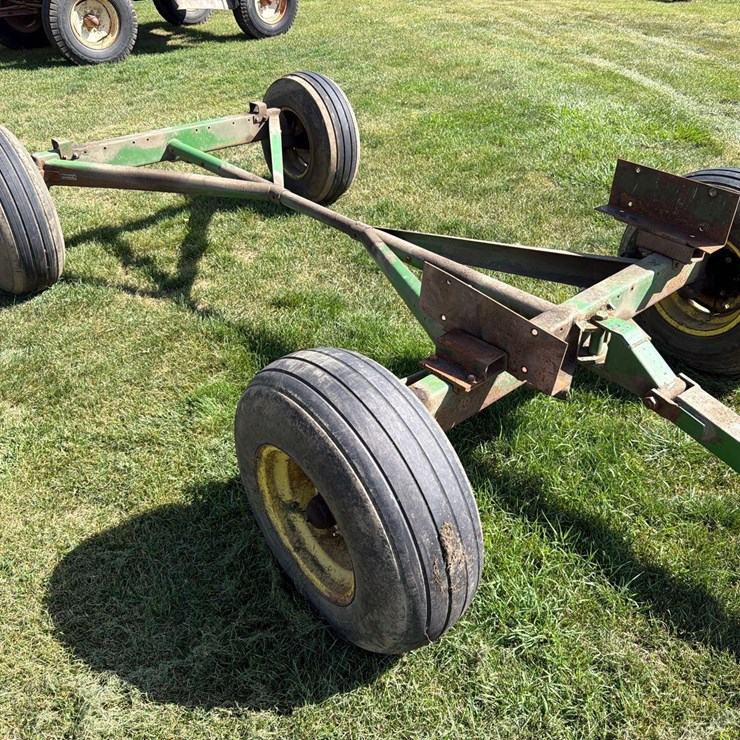 JOHN DEERE 1065
