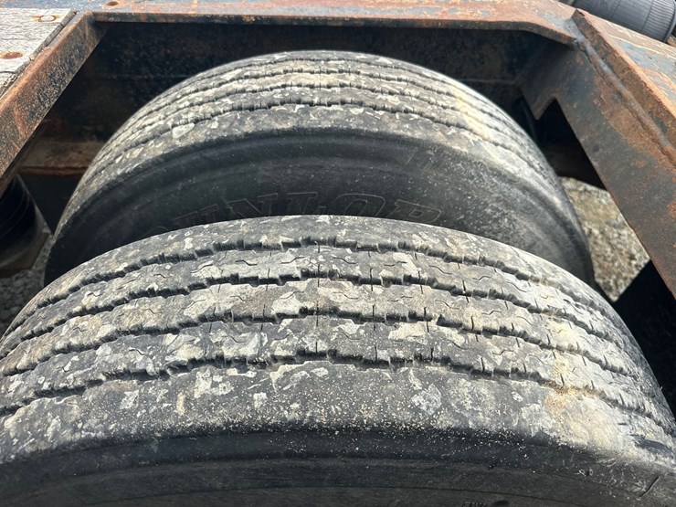 #61385-•-1995-nelson-mfg.-tandem-axle-lowboy-trailer-image-31