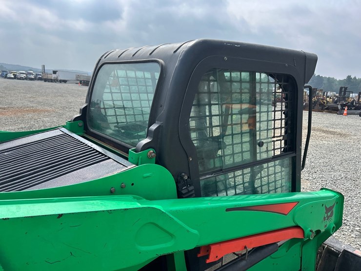 2017-bobcat-t550-image-36