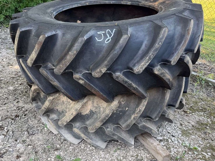 continental-tractor-tires-(2)-480-70r34-image-1