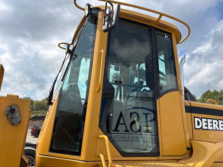 deere-444h-image-10