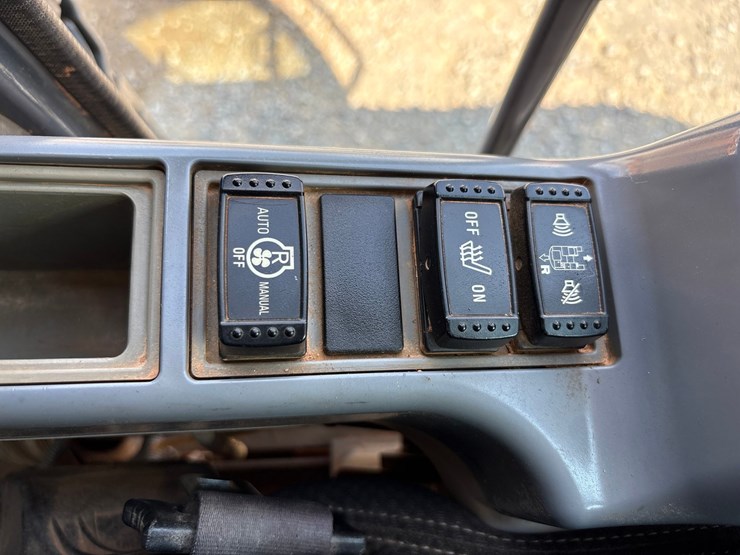deere-250g-lc-image-76