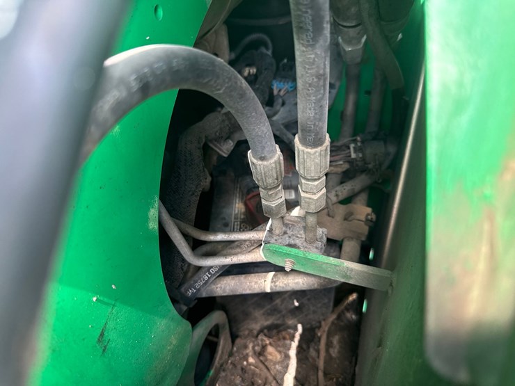 2019-bobcat-t550-image-23