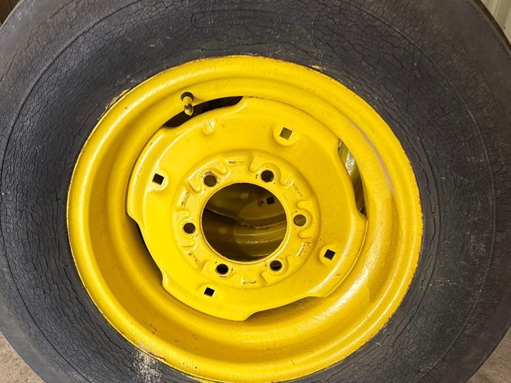 2–6-bolt-tires/rims-image-4