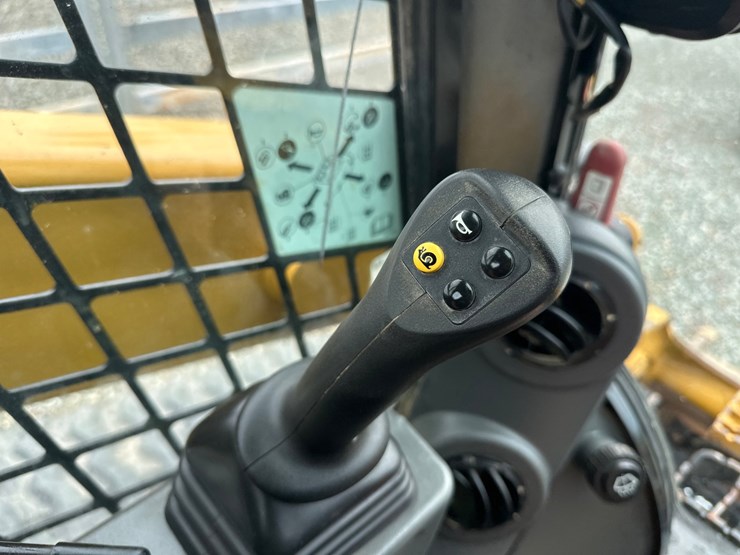 caterpillar-299d3-image-28