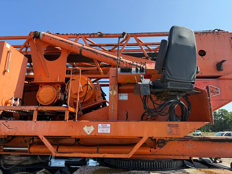 #2470-•-2002-tor-truck-dr-4280-crane-truck-image-127