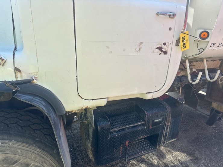 mack-dm685s-image-11