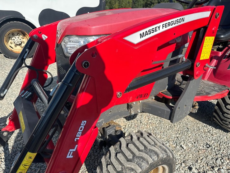 2021-massey-ferguson-1805-image-12