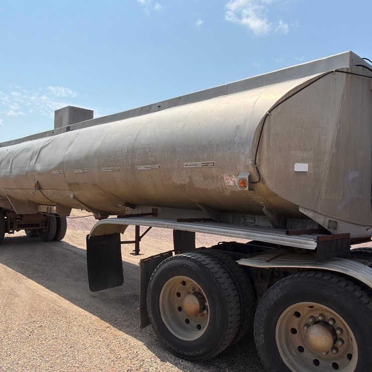 1960 FRUEHAUF Tanker
