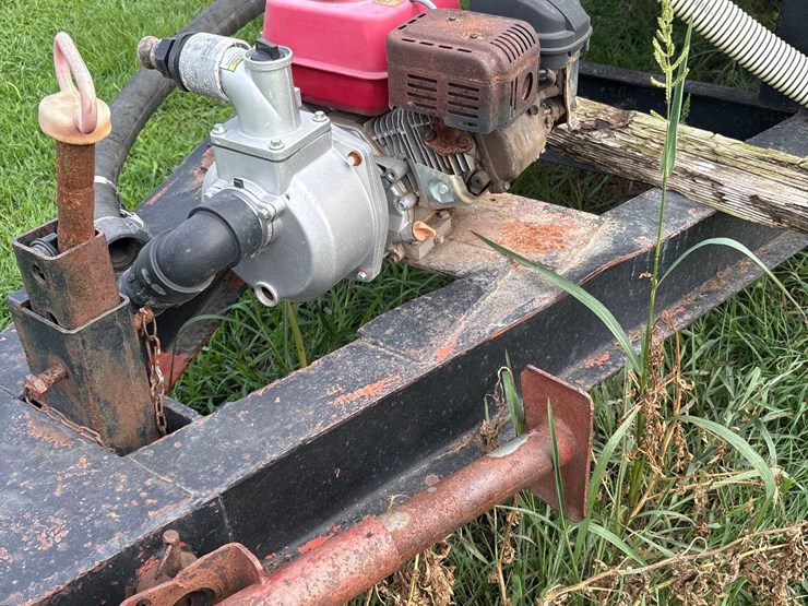 1500-gallon-portable-water-tank-trailer-w/-pump-image-10