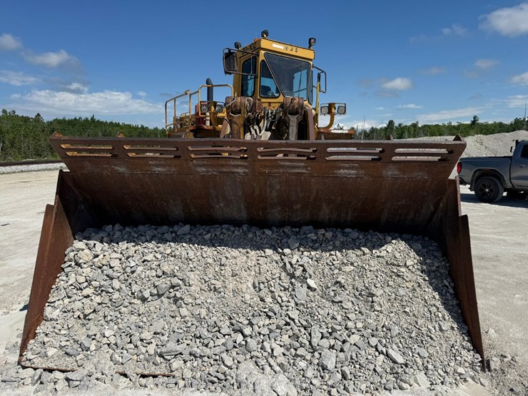 caterpillar-988-image-8