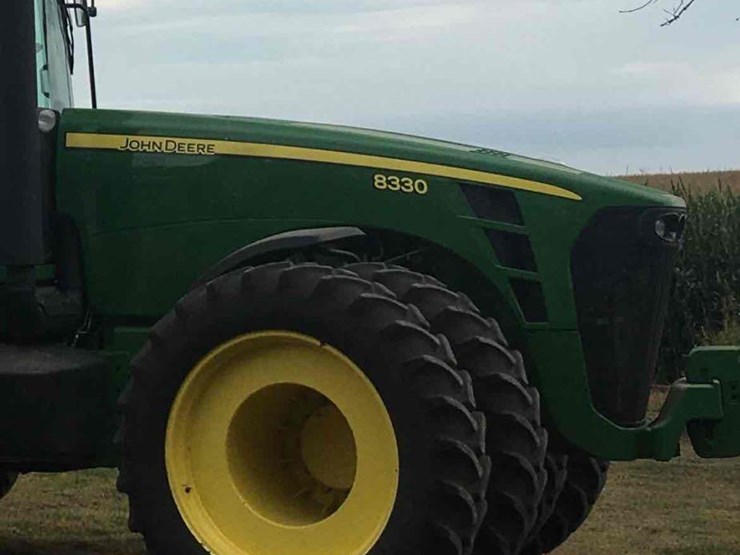 john-deere-8330-image-9