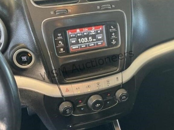 2016-dodge-journey-image-19