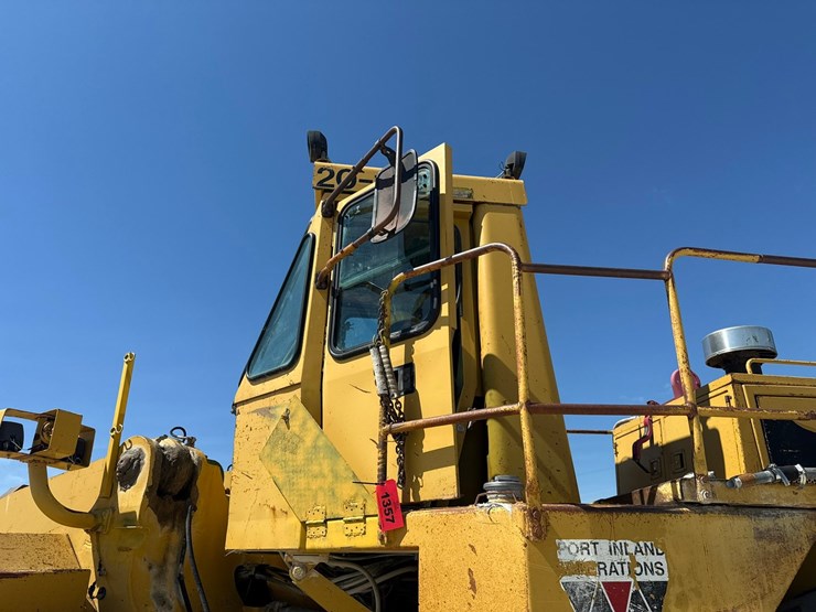 caterpillar-988-image-45