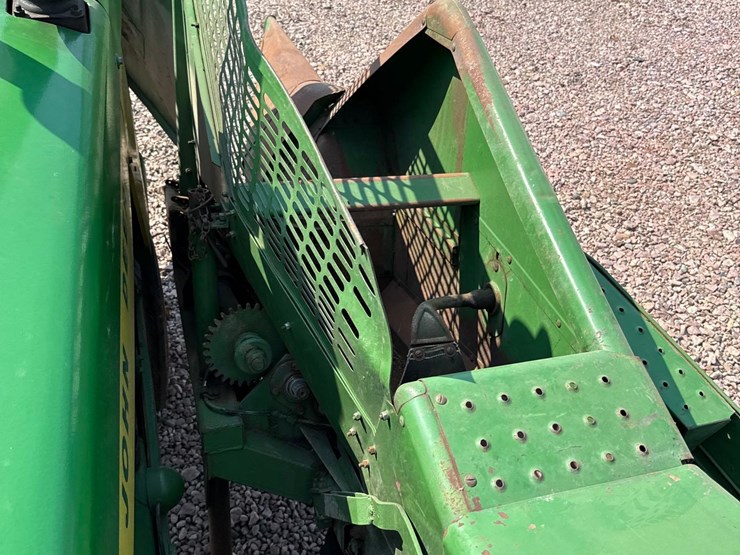 john-deere-630-image-48
