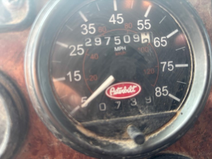 #2289-•-2006-peterbilt-tandem-axle-dump-truck-image-55