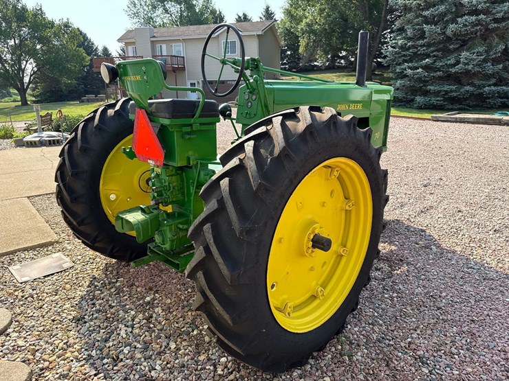 john-deere-70-image-5