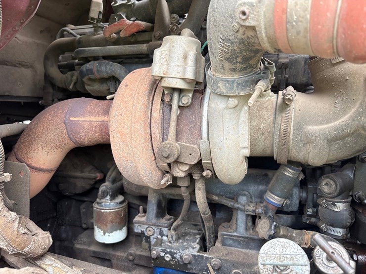 #61388-•-2004-international-5600i-quad-axle-dump-truck-image-37
