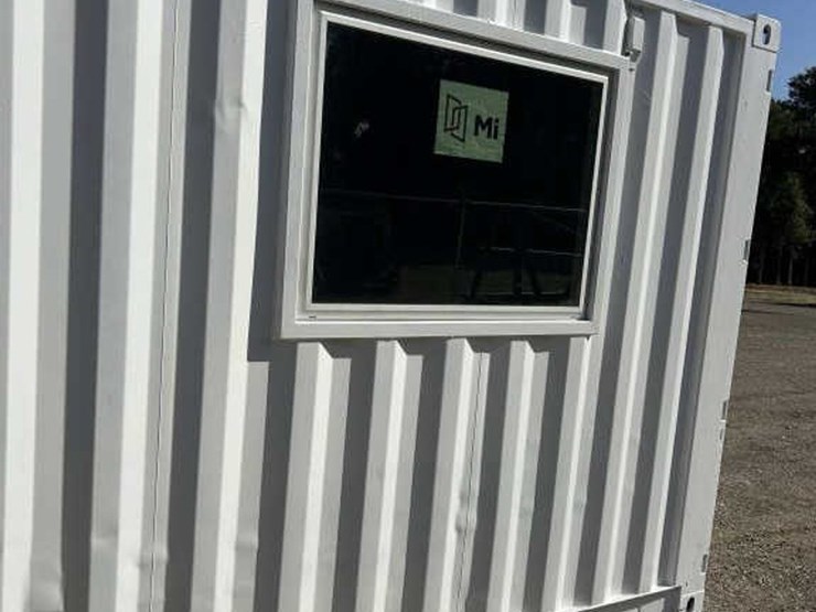 #280-•-20'-conex/-shipping-container-w/-windows-&-door-image-8