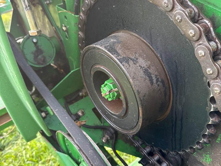2009-john-deere-635f-image-50